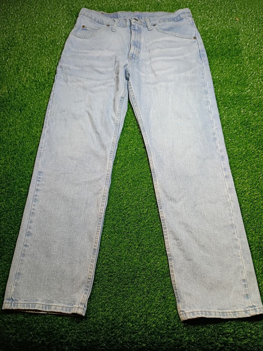 Wrangler Men's 32x30 Light Wash Jeans - New With Tags!